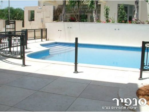 מעקות למרפסת נשלף מעקות למרפסת נשלף