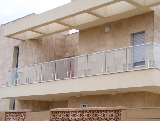 מעקה מרפסת מזכוכית מעקה מרפסת מזכוכית